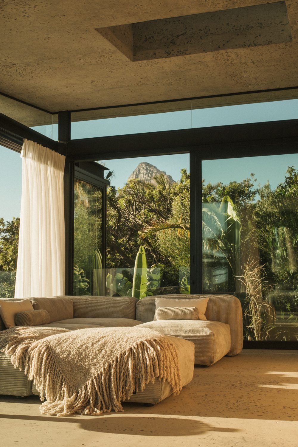 vetsack-campsbay-villa-lionsrock-anna-fichtner-01