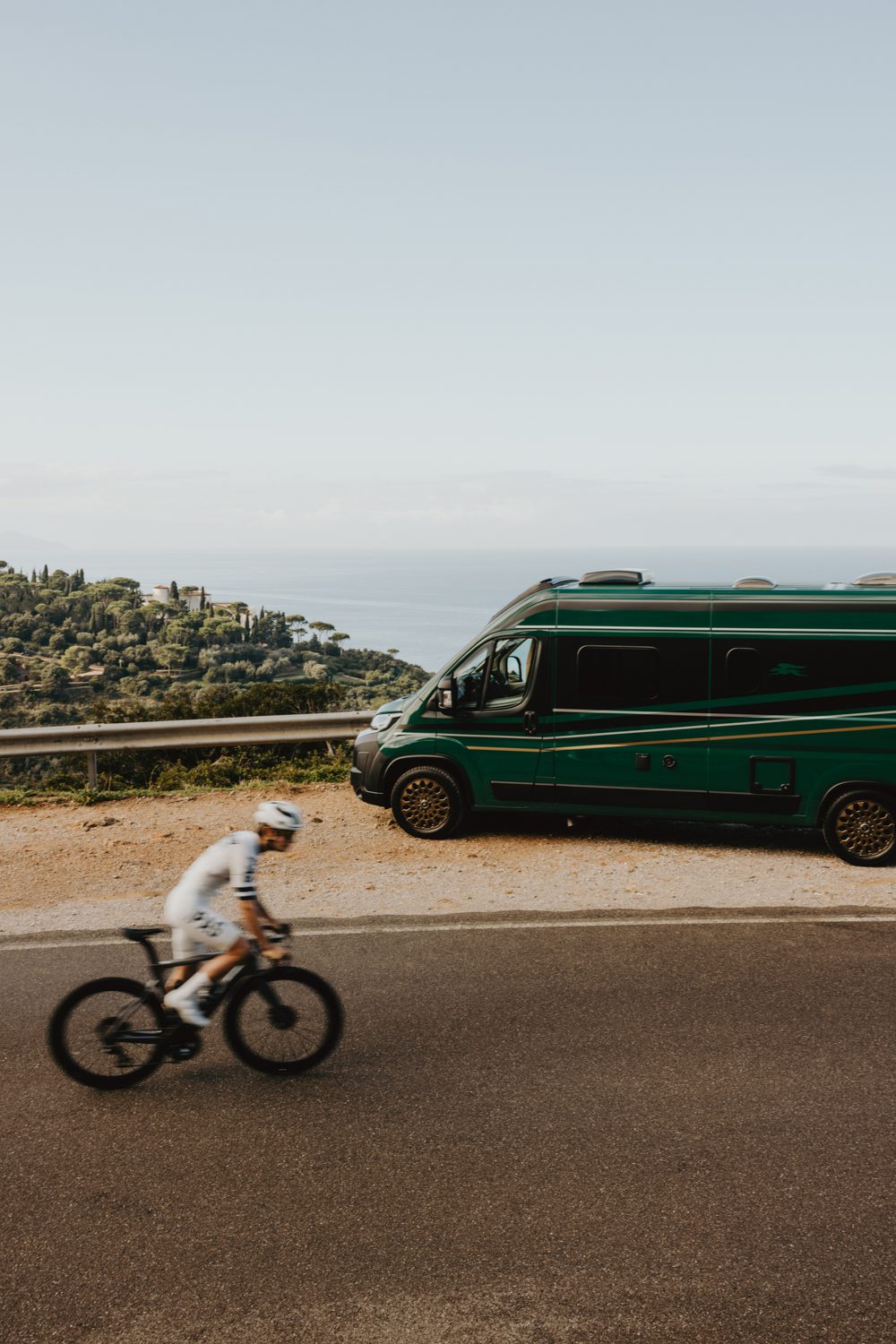 active-travel-lifestyle-photography-bike-roadtrip-anna-fichtner.