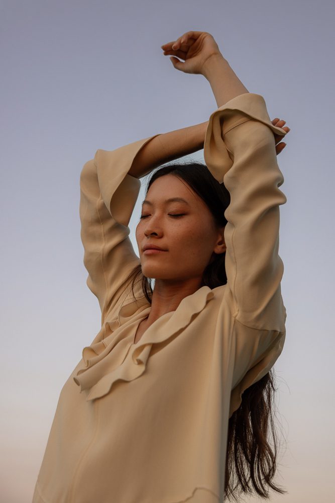 female-wellness-portrait-natural-light